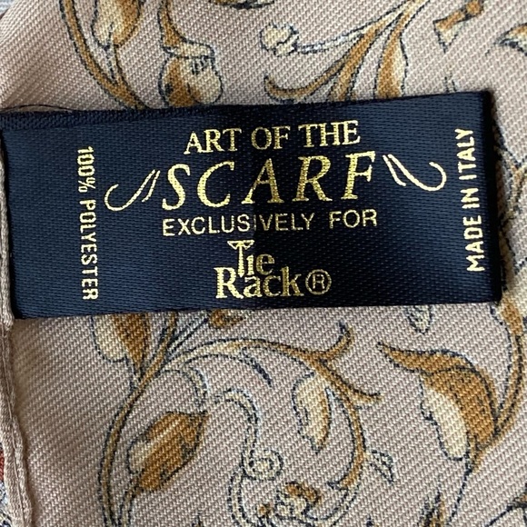 The Rack women square beige floral vintage head scarf. Used condition. - Picture 3 of 12